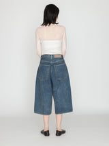 KURO | WIDE SPREAD CROPPED SHORTS