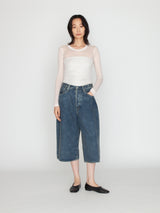 KURO | WIDE SPREAD CROPPED SHORTS