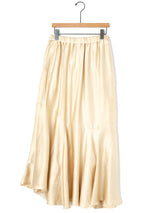 enrica | シルクサテンティアードスカート SKIRT087-2