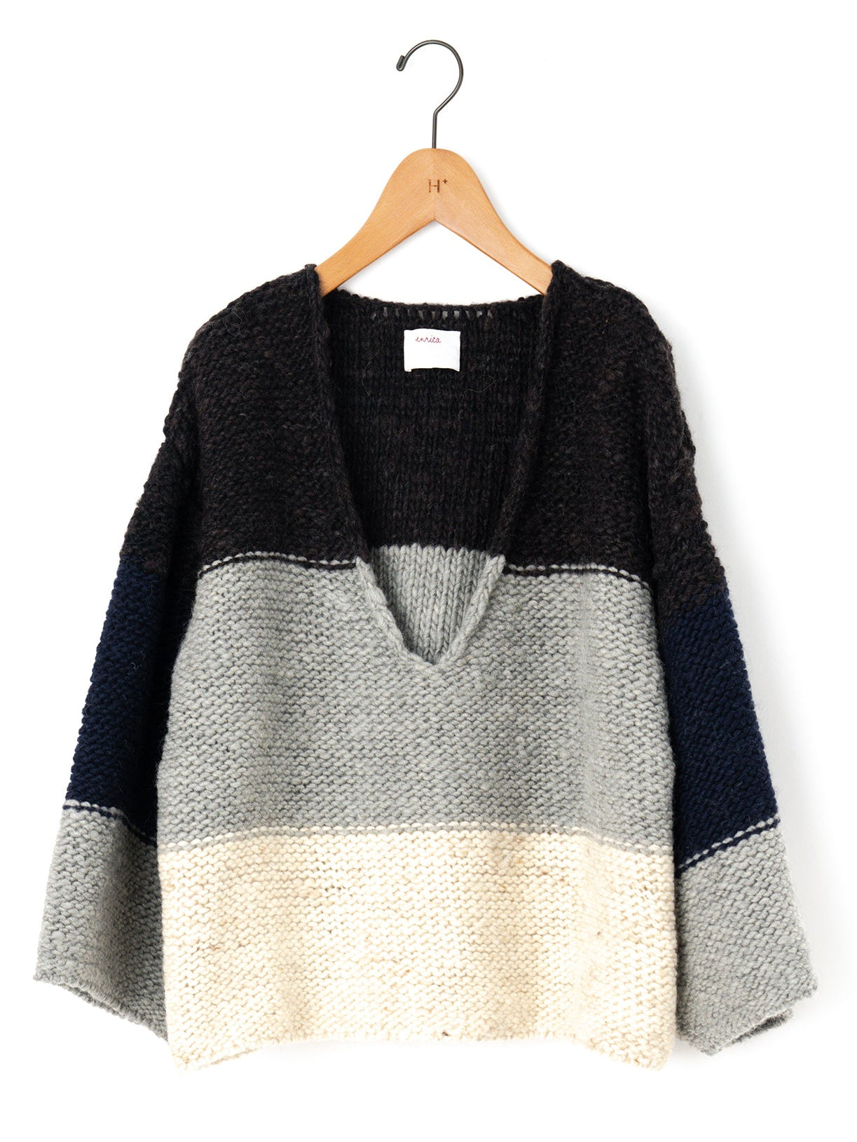 enrica | ROW WOOL Vネックプルオーバー – H+HELIOTROPE 