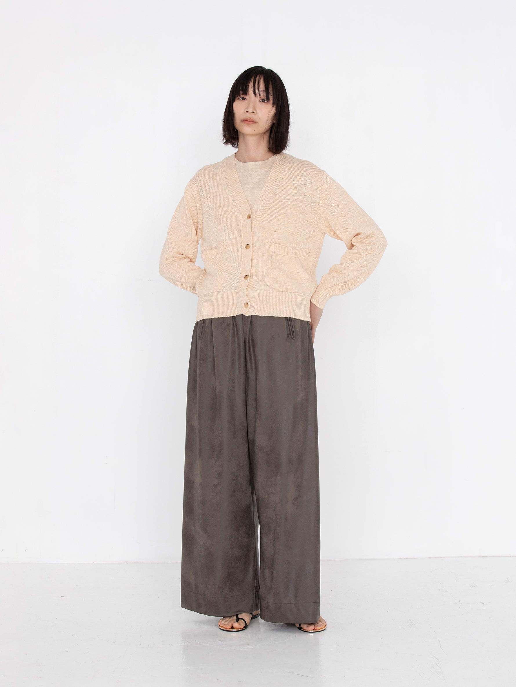 BATONER | WASHED HIGH COUNT LINEN V NECK CARDIGANBN-25SL-021