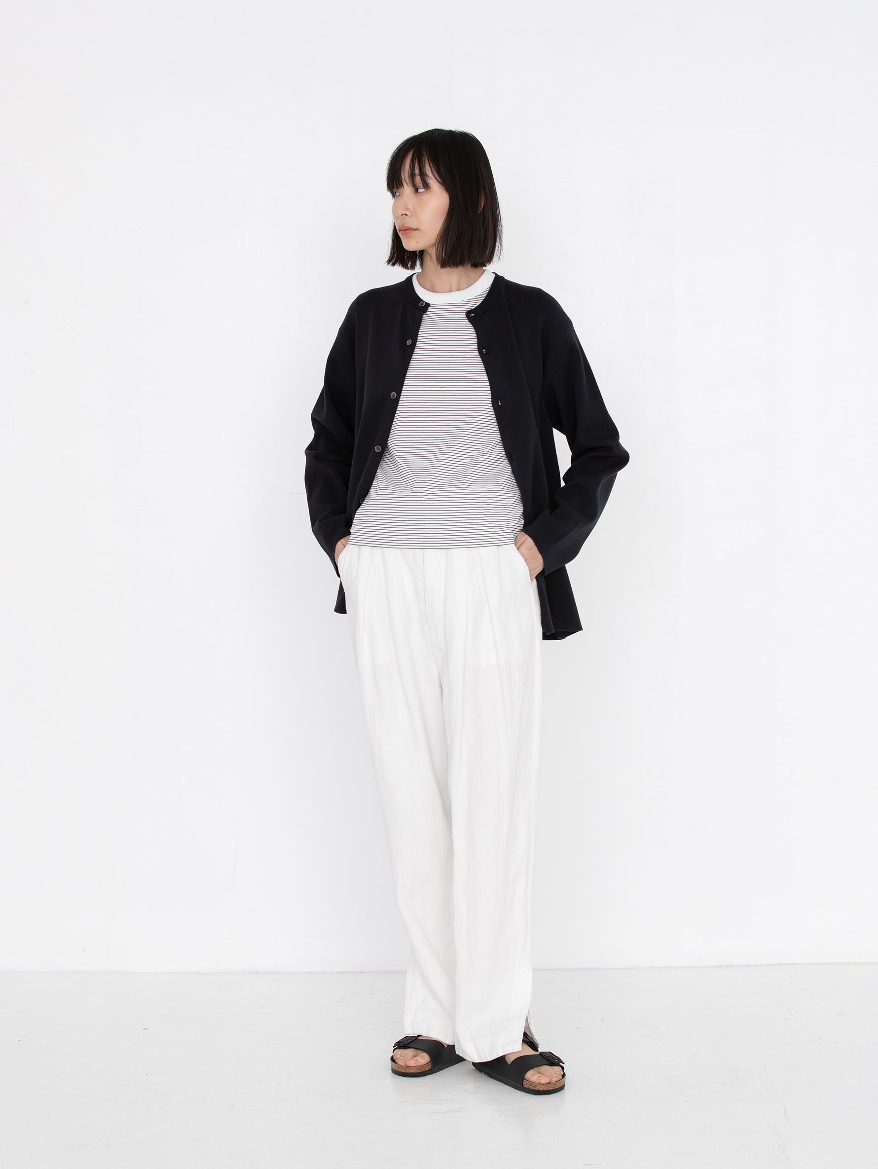 BATONER | 32G SMOOTH KNIT CREW NECK CARDIGANBN-SE-002
