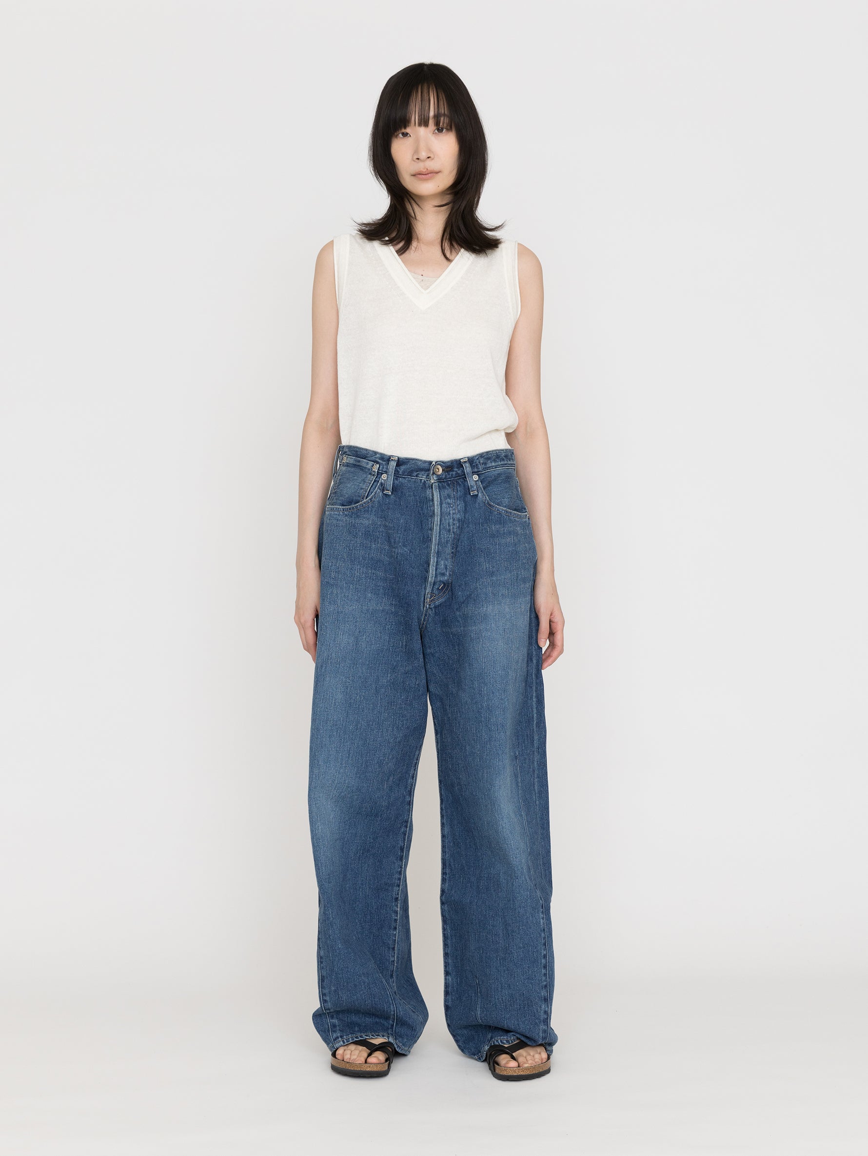 KURO | STRUCTURE 964184