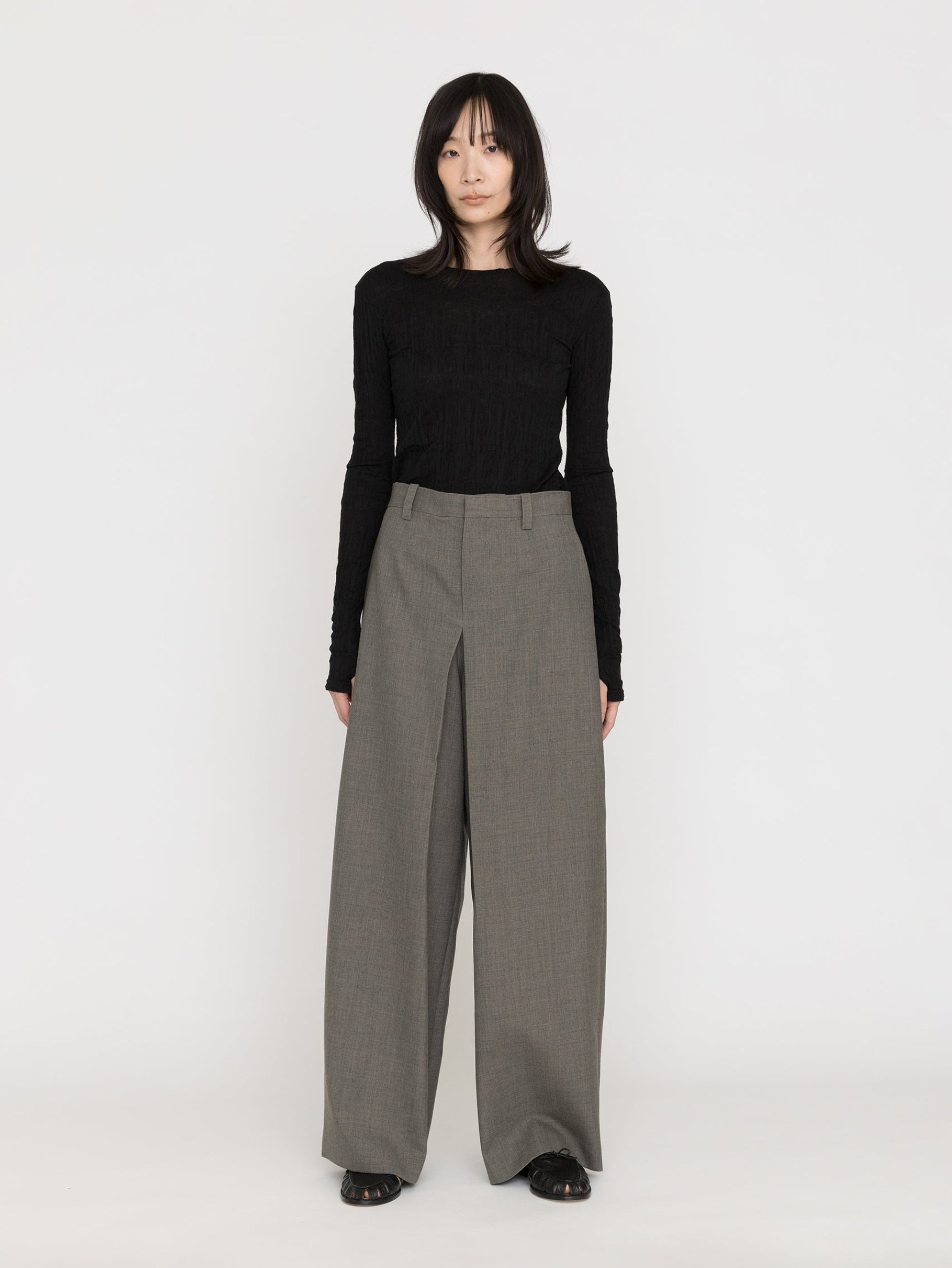BOWTE | BLUEFACED WORSTED HARD FINISHED FRONT INVERTED PLEATS TROUSERS 261-04-0005
