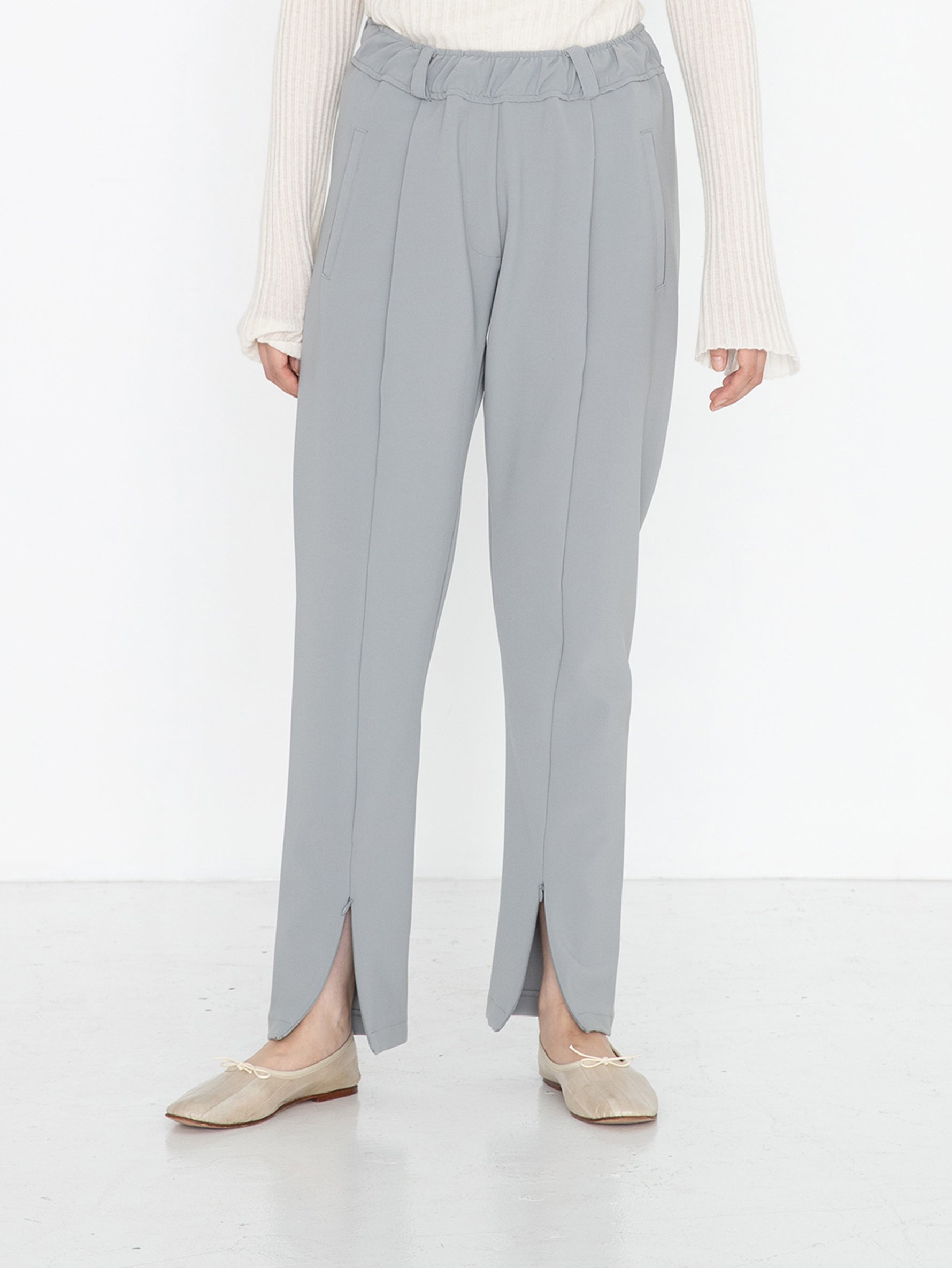 COGTHEBIGSMOKE | スリット付きナローレッグパンツ KAILEE ZIP SLIT TROUSERS
