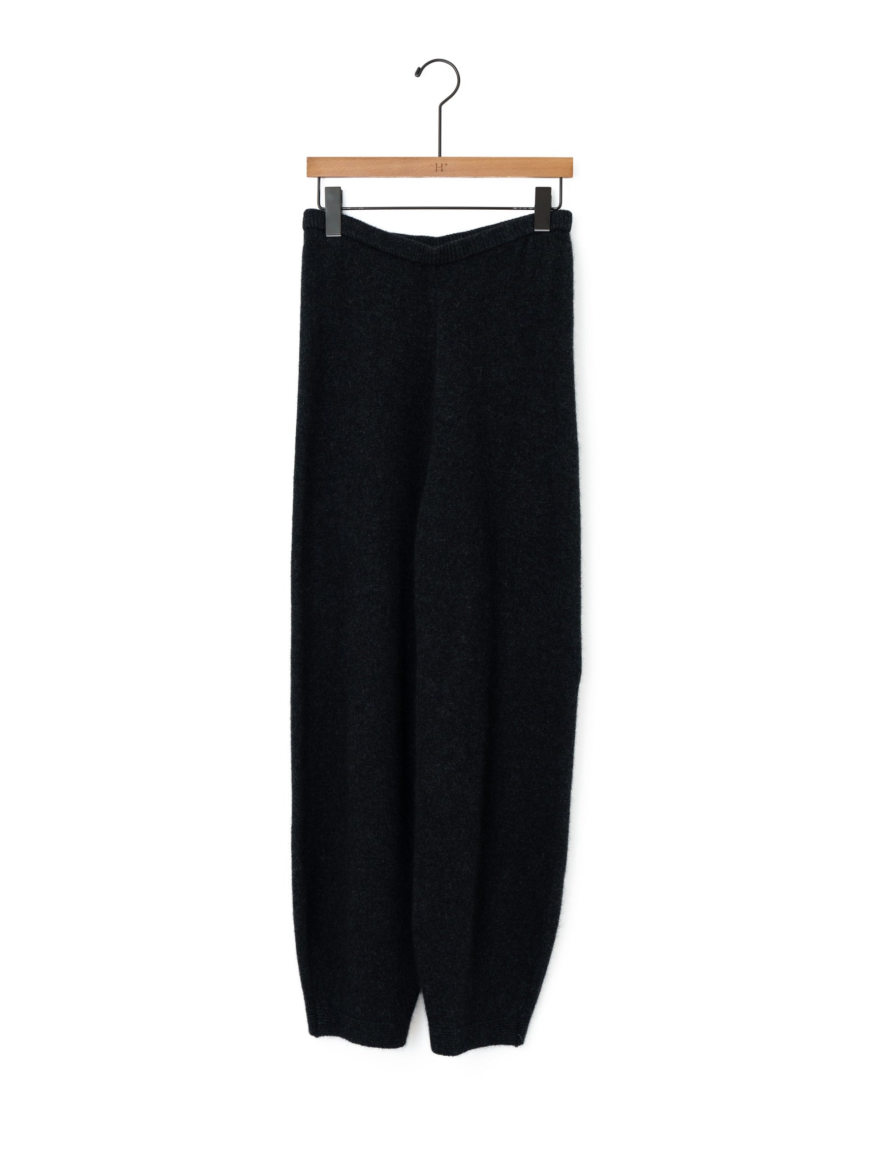 enrica | チャイニーズラクーン混ソフトタッチパンツ KNIT084