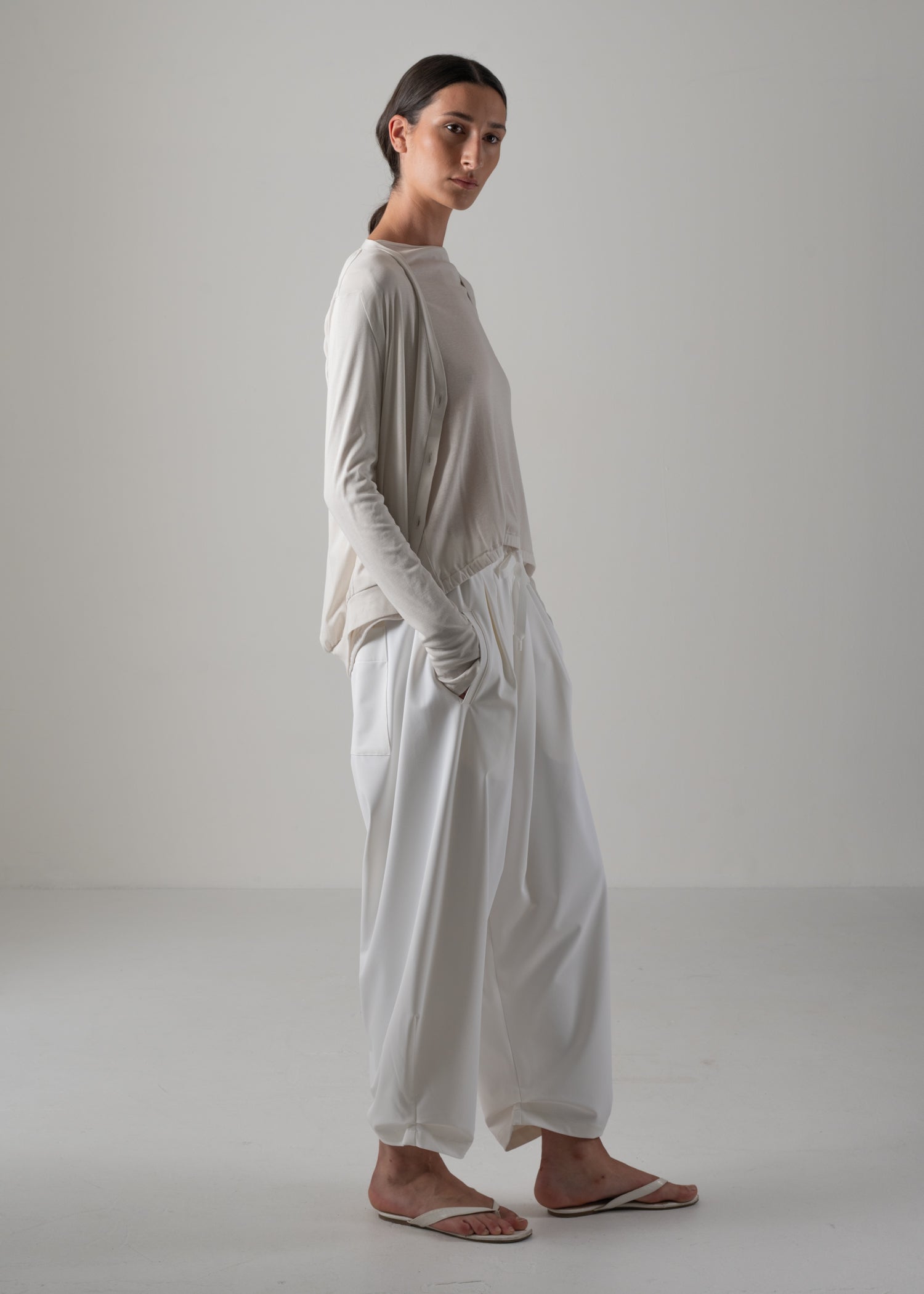 COGTHEBIGSMOKE | NIRVANA TUCKED HEM TROUSERS 14602-246-1414-1