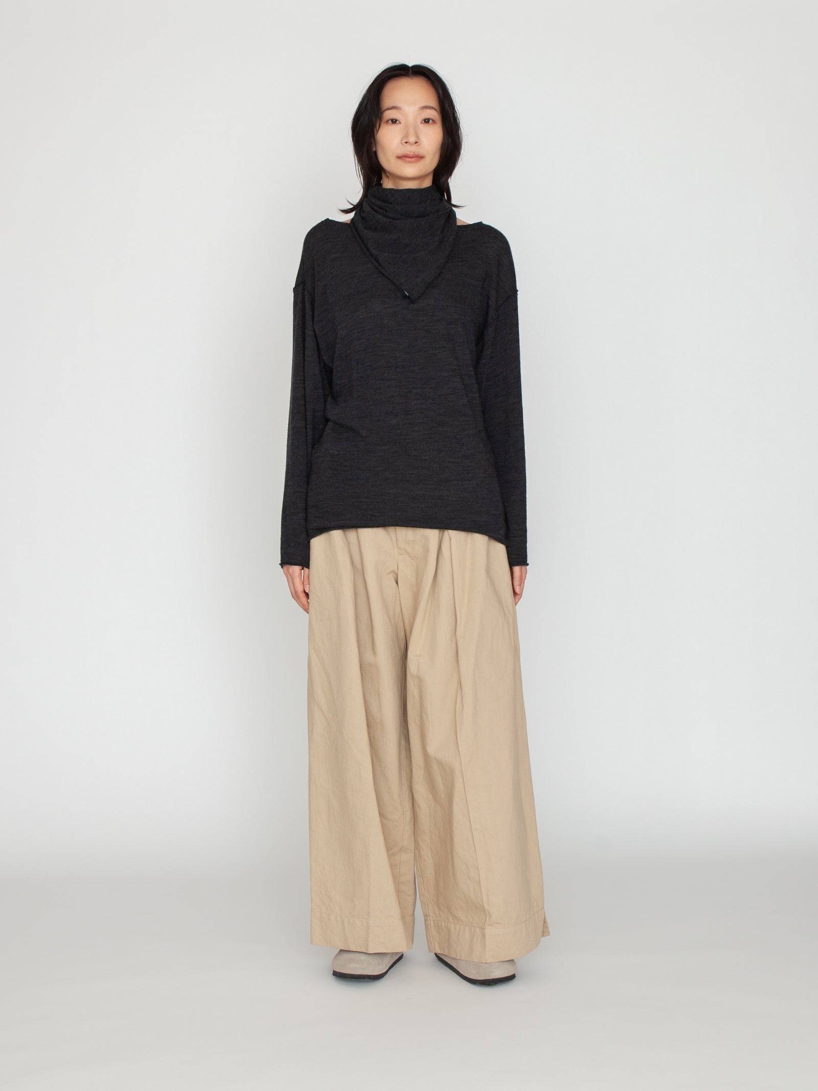 GGG | Roll Neck Long Sleeve Pull Over with Stole 02-01-1756