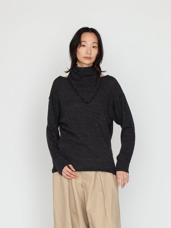 GGG | Roll Neck Long Sleeve Pull Over with Stole 02-01-1756