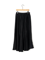 enrica | シルクサテンティアードスカート SKIRT087