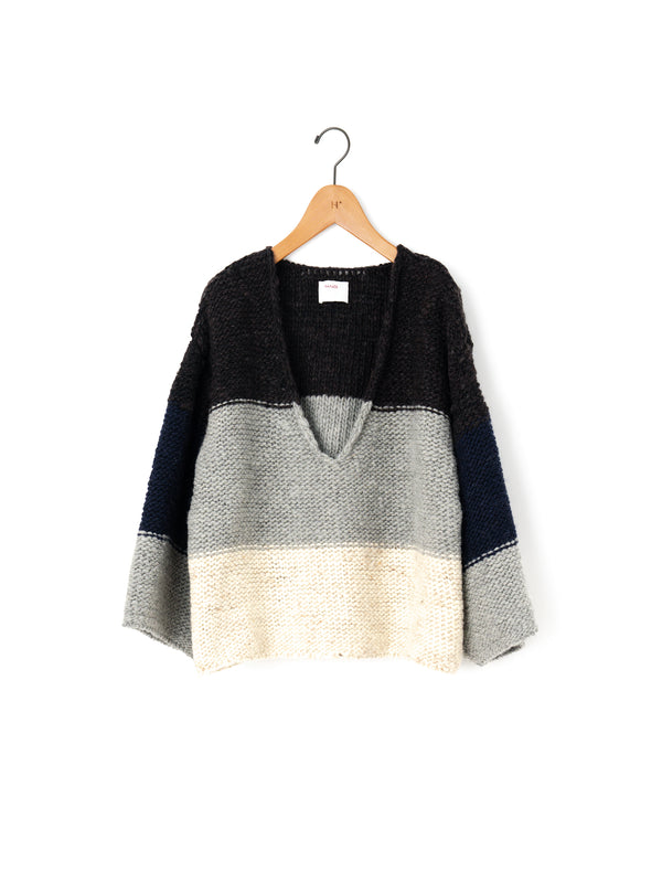 enrica | ROW WOOL Vネックプルオーバー