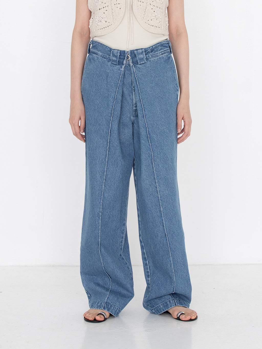 BIG TUCK DENIM TROUSER - KURO