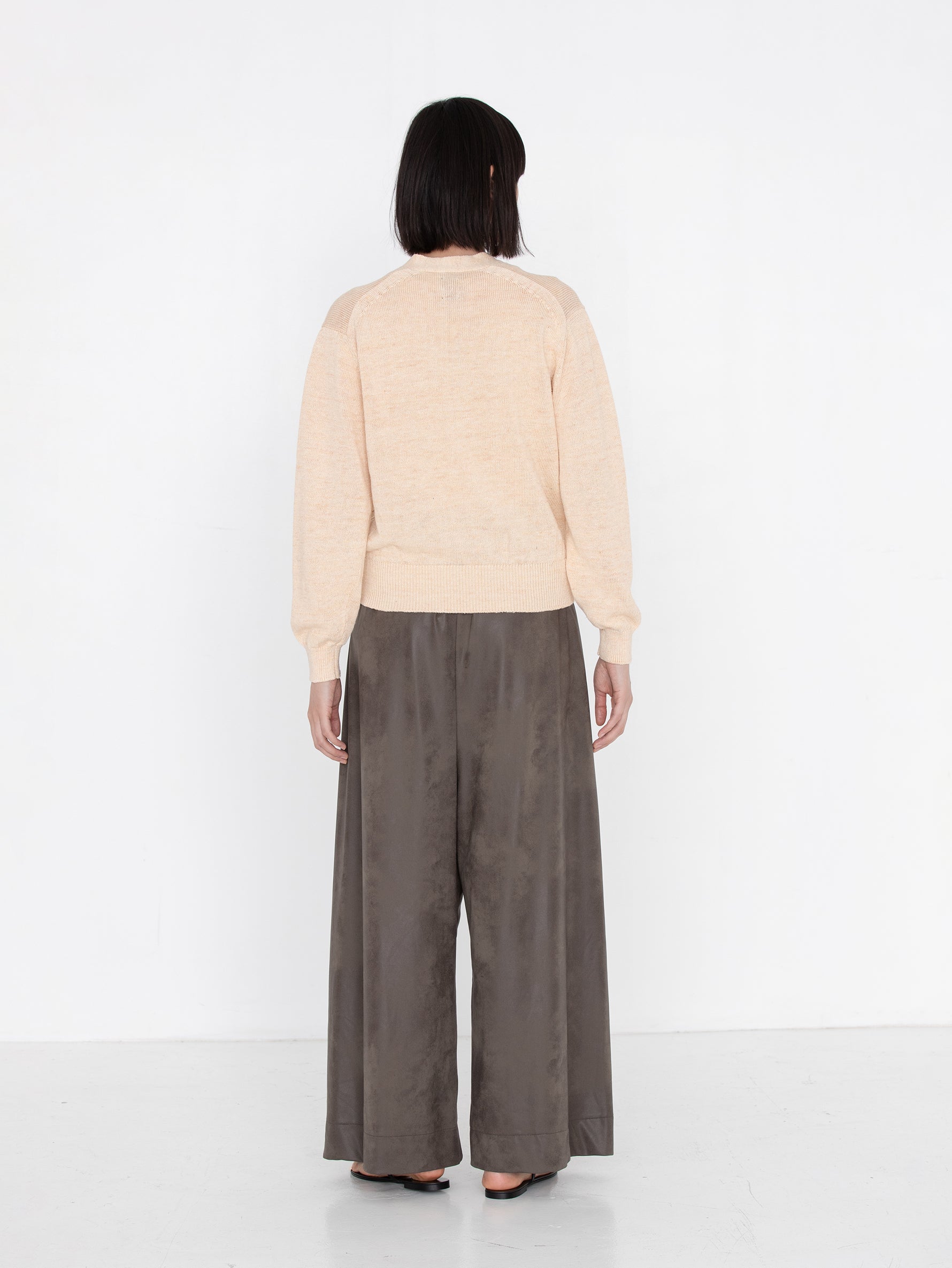 BATONER | WASHED HIGH COUNT LINEN V NECK CARDIGANBN-25SL-021
