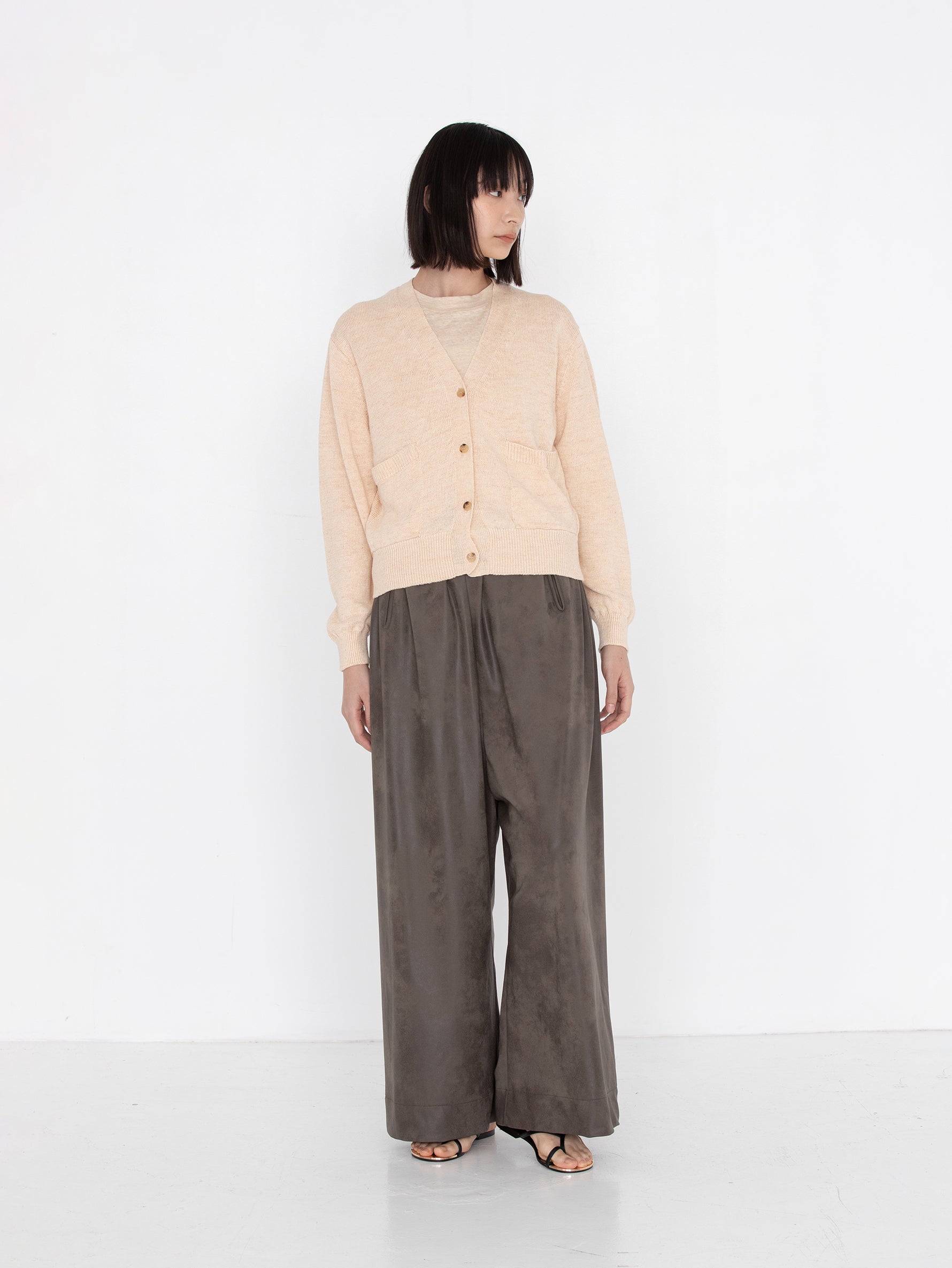 BATONER | WASHED HIGH COUNT LINEN V NECK CARDIGANBN-25SL-021