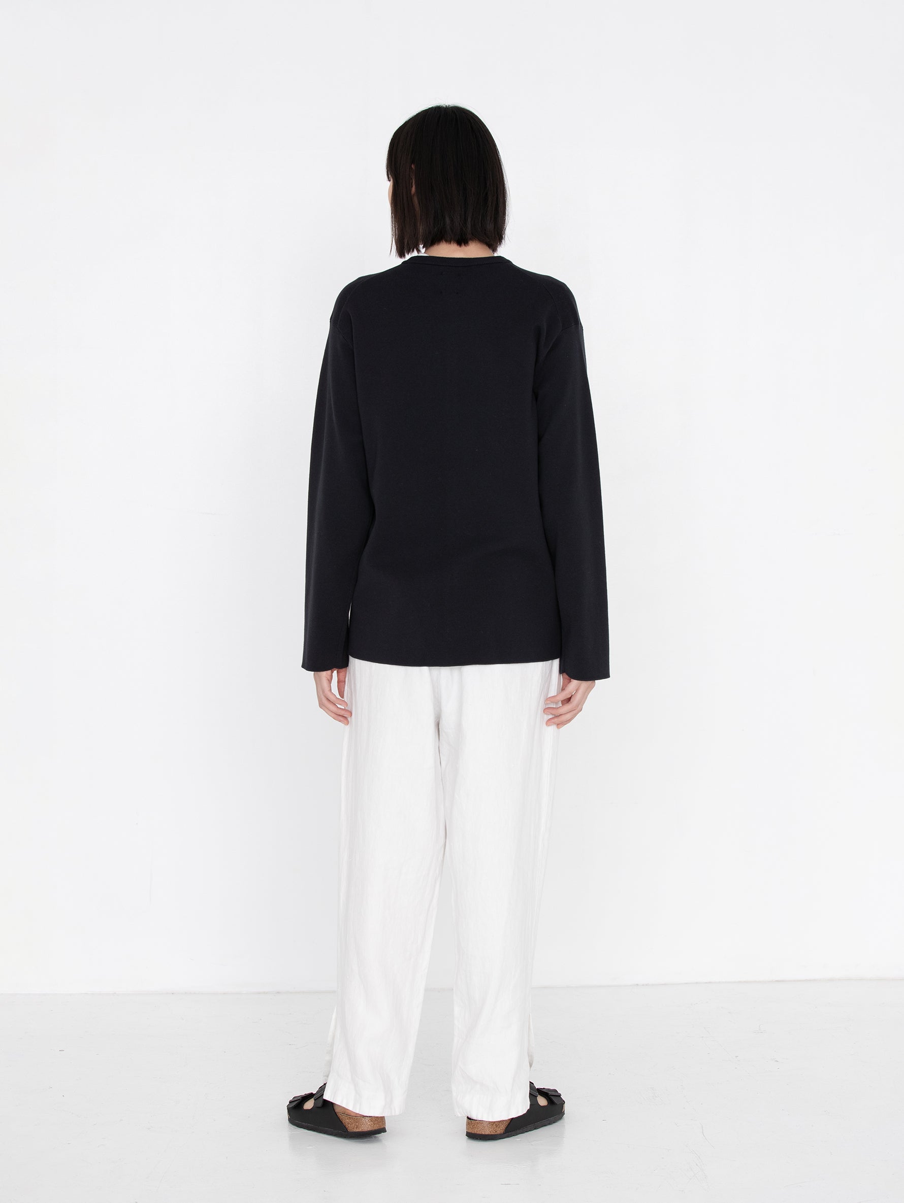 BATONER | 32G SMOOTH KNIT CREW NECK CARDIGANBN-SE-002