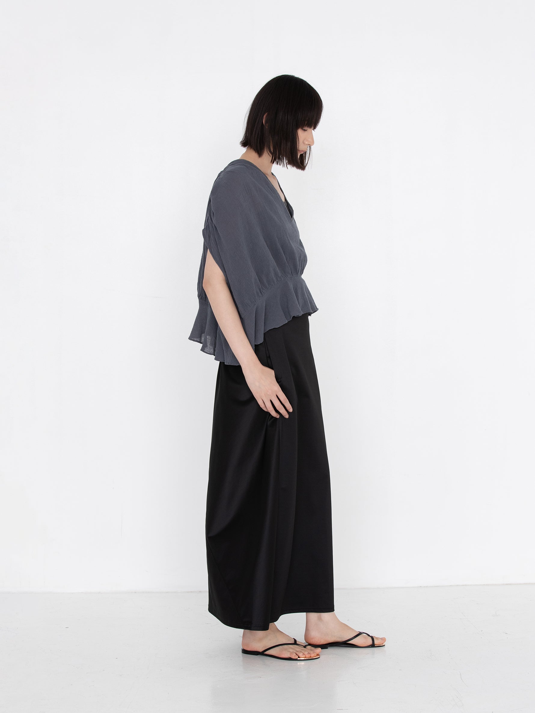 enrica | コットンWAVY Vネックトップス TOPS146