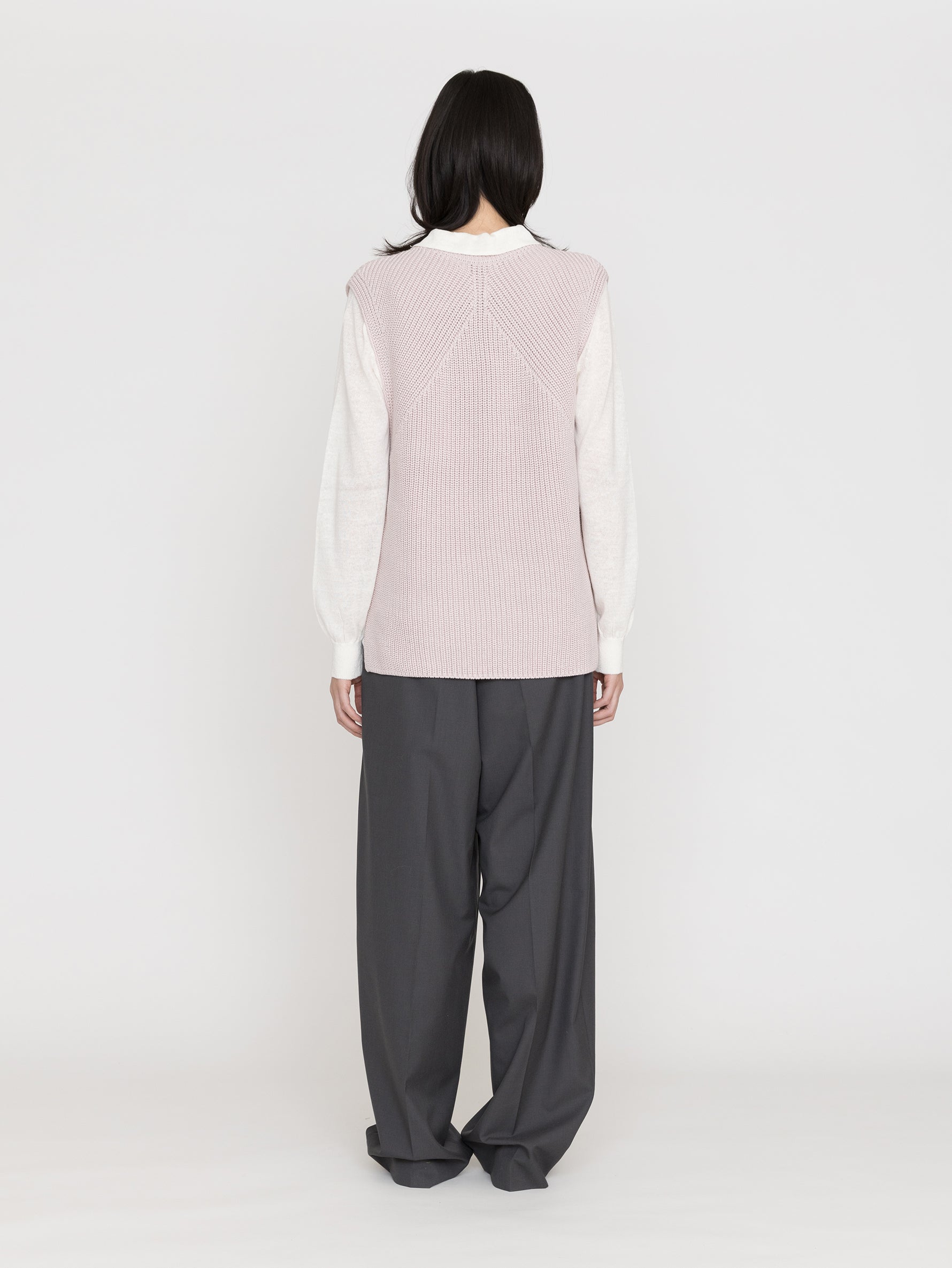 BATONER | SIGNATURE CREW NECK VEST BN-26SL-003