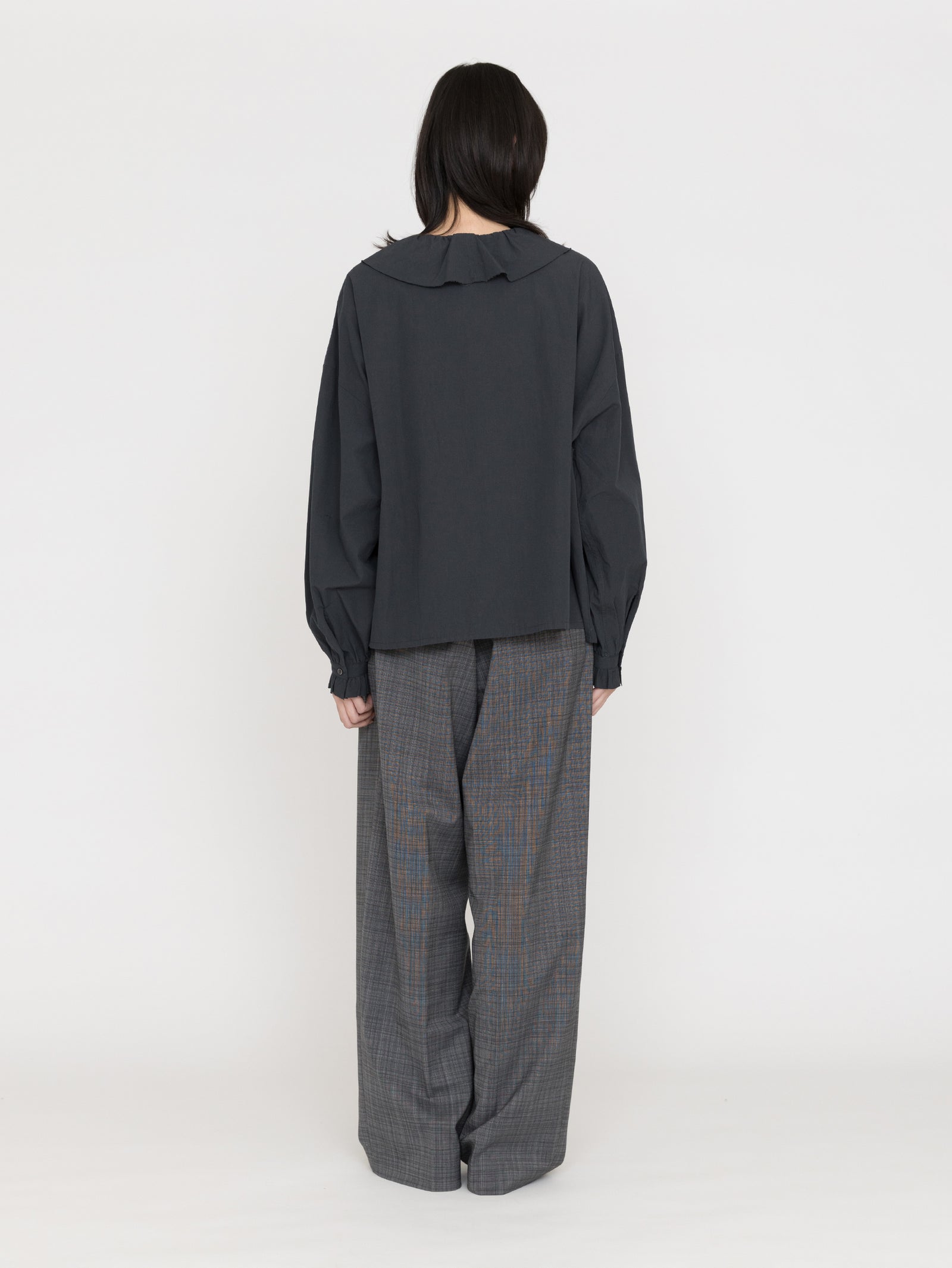 kagure | フリルカラーシャツ GA26130-2031102 – H+HELIOTROPE