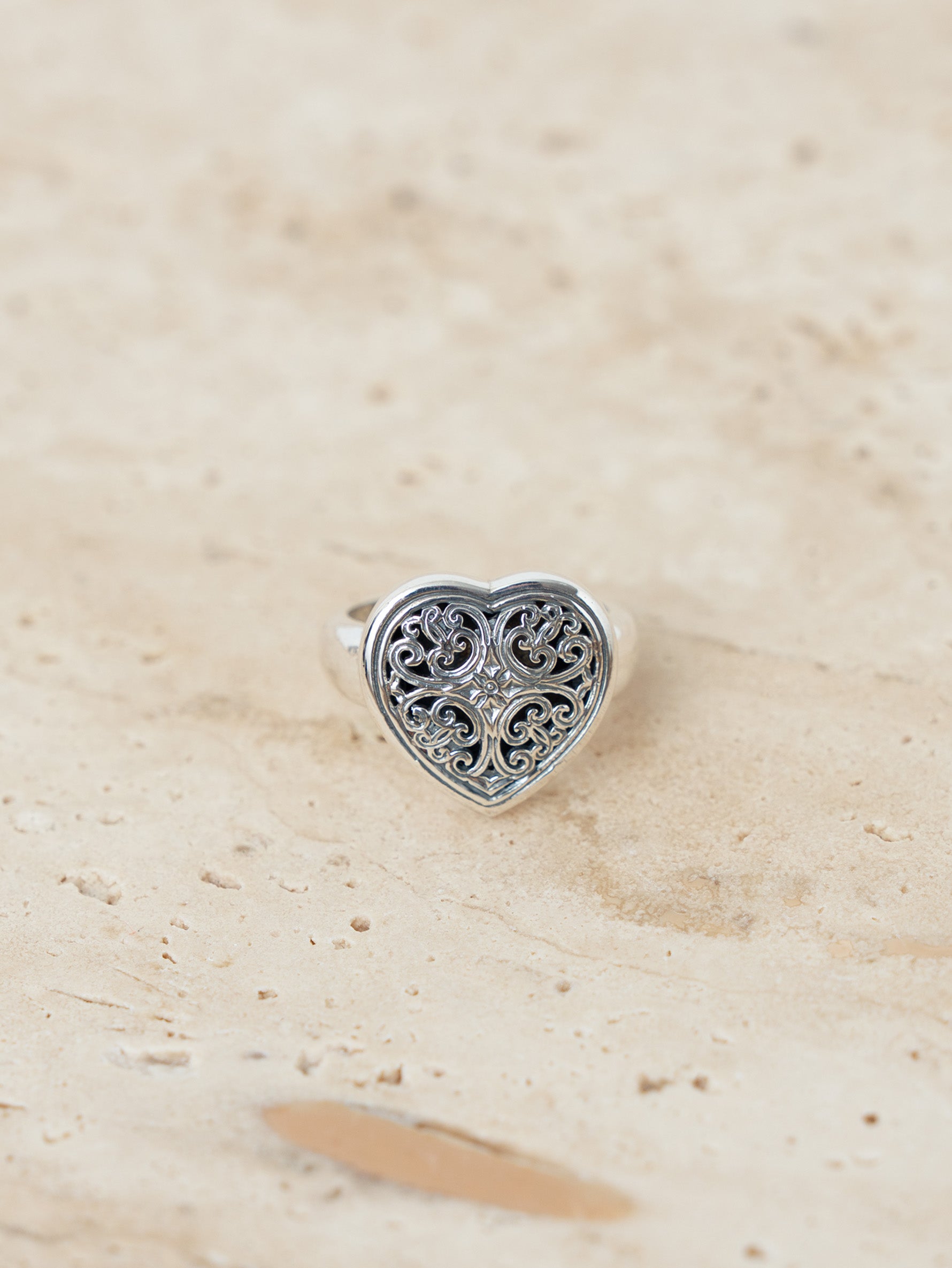 GEROCHRISTO | Simplicity Heart Ring in Sterling Silver 20642