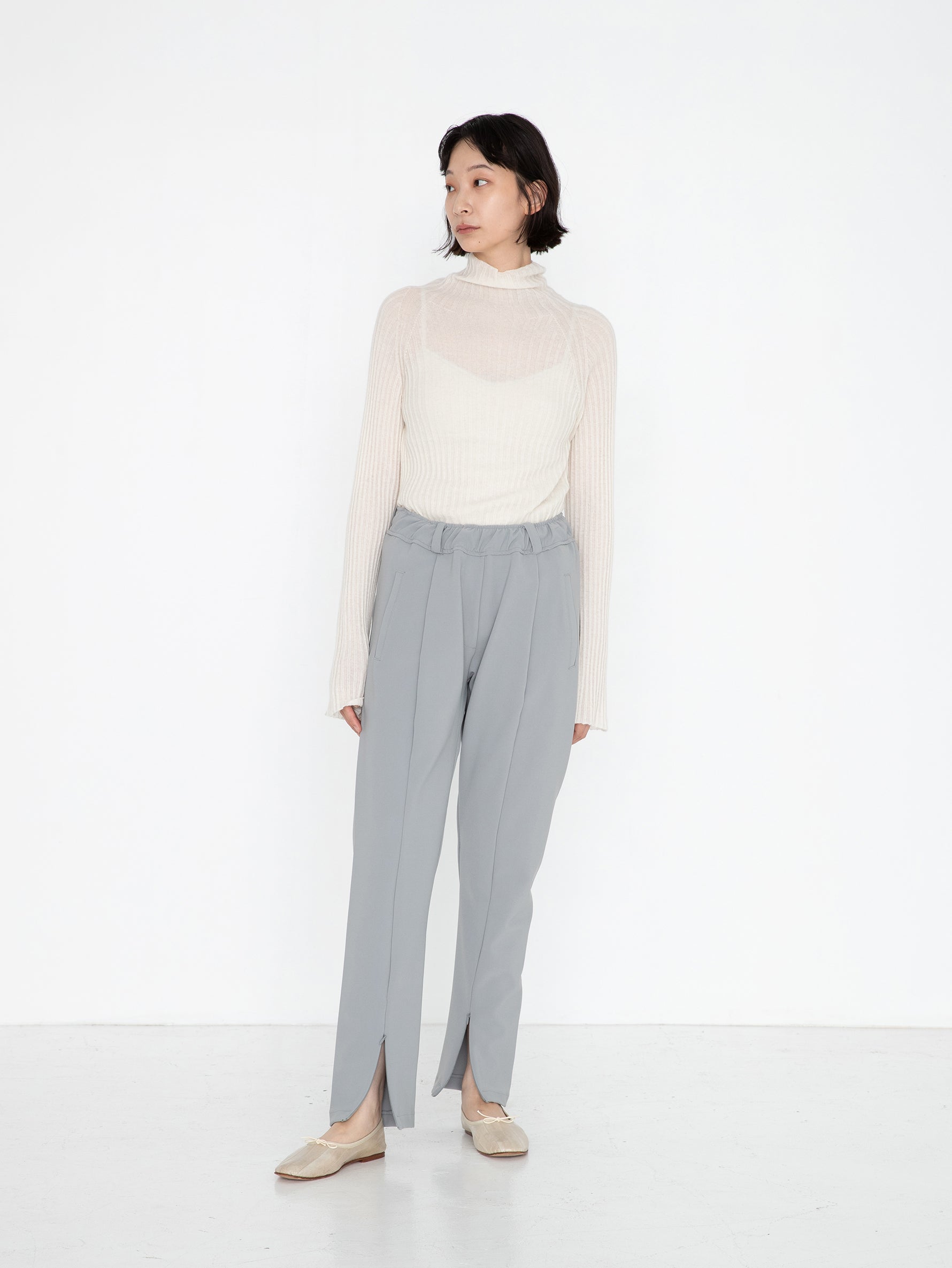 COGTHEBIGSMOKE | スリット付きナローレッグパンツ KAILEE ZIP SLIT TROUSERS