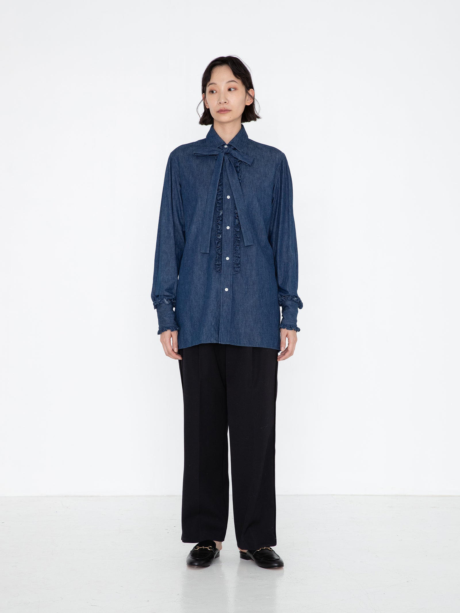BOWTE | セルビッジツイルダンガリーフリルドレスシャツ – H+HELIOTROPE