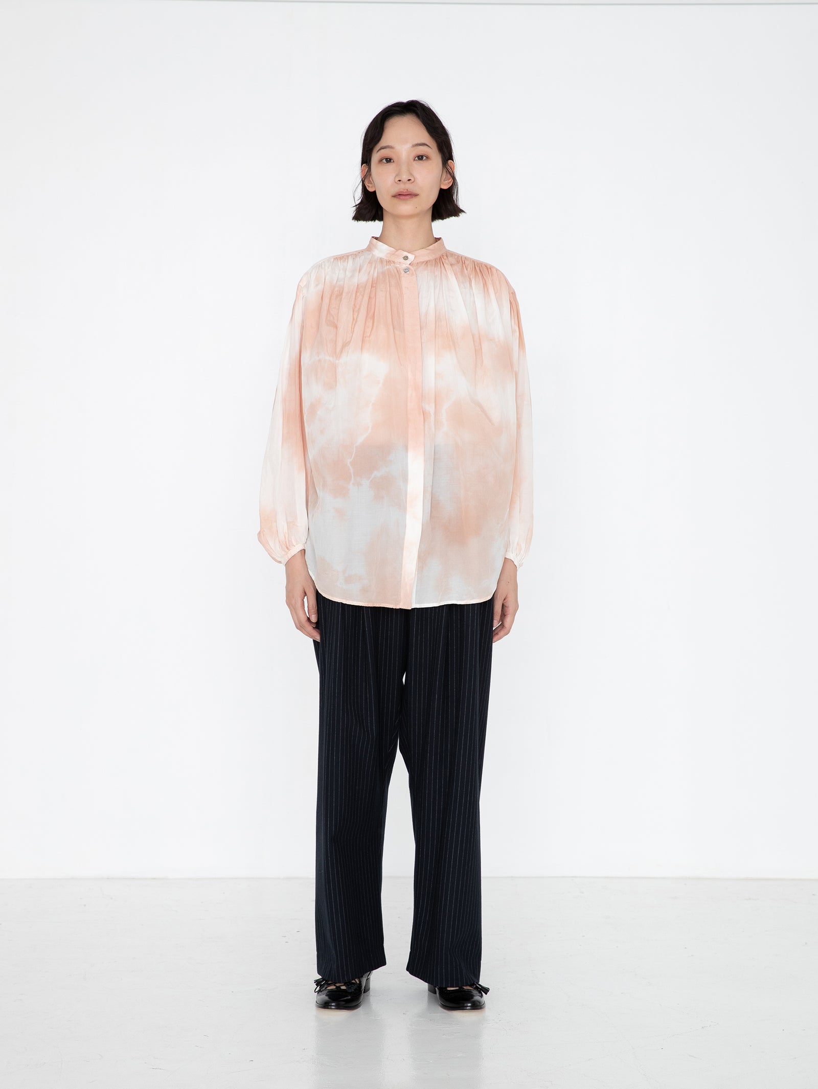 enrica | シルクサテンマングローブ染料染めブラウス – H+HELIOTROPE