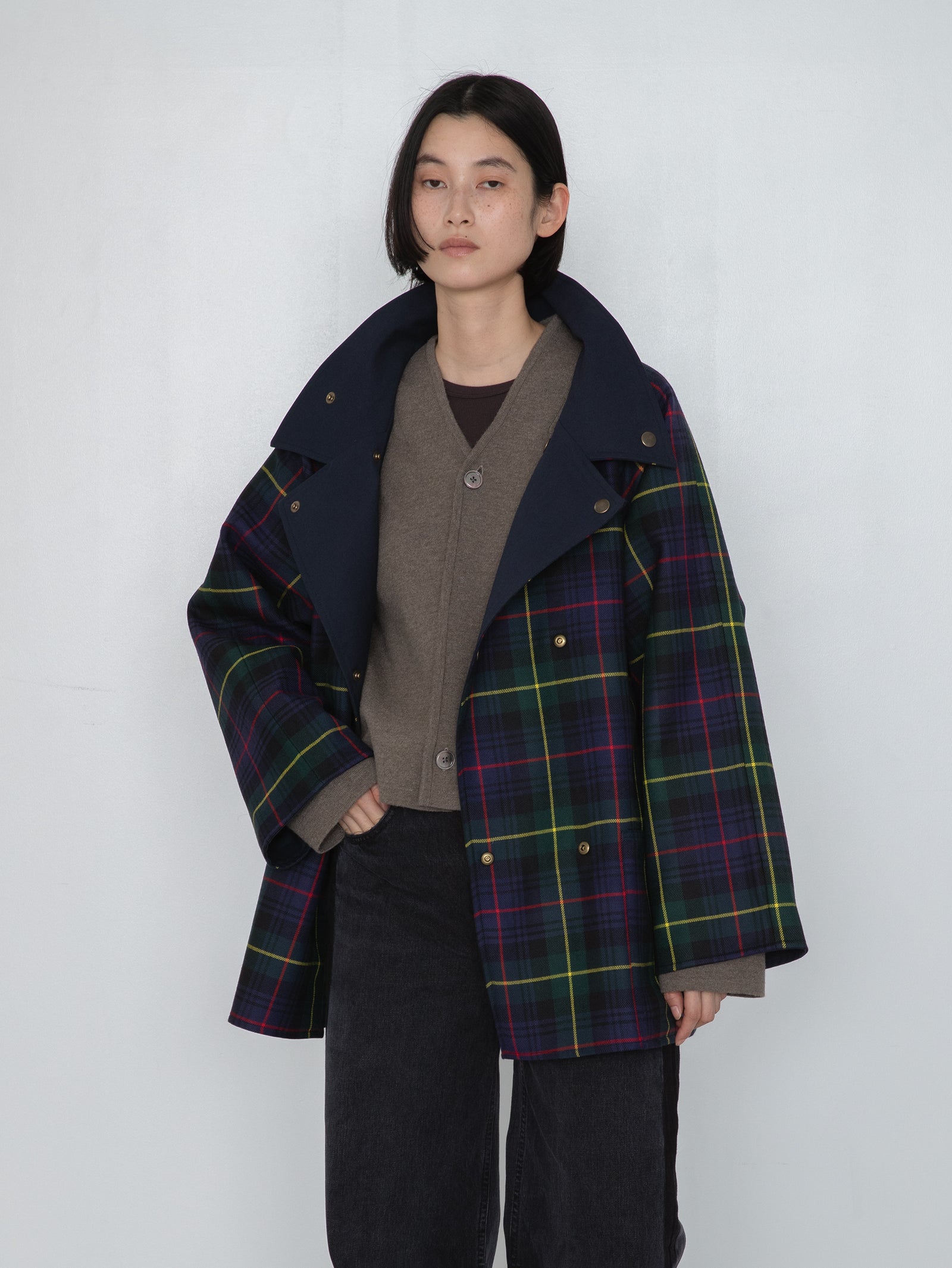 24_11_15_ticca_7130_1600x.jpg?  