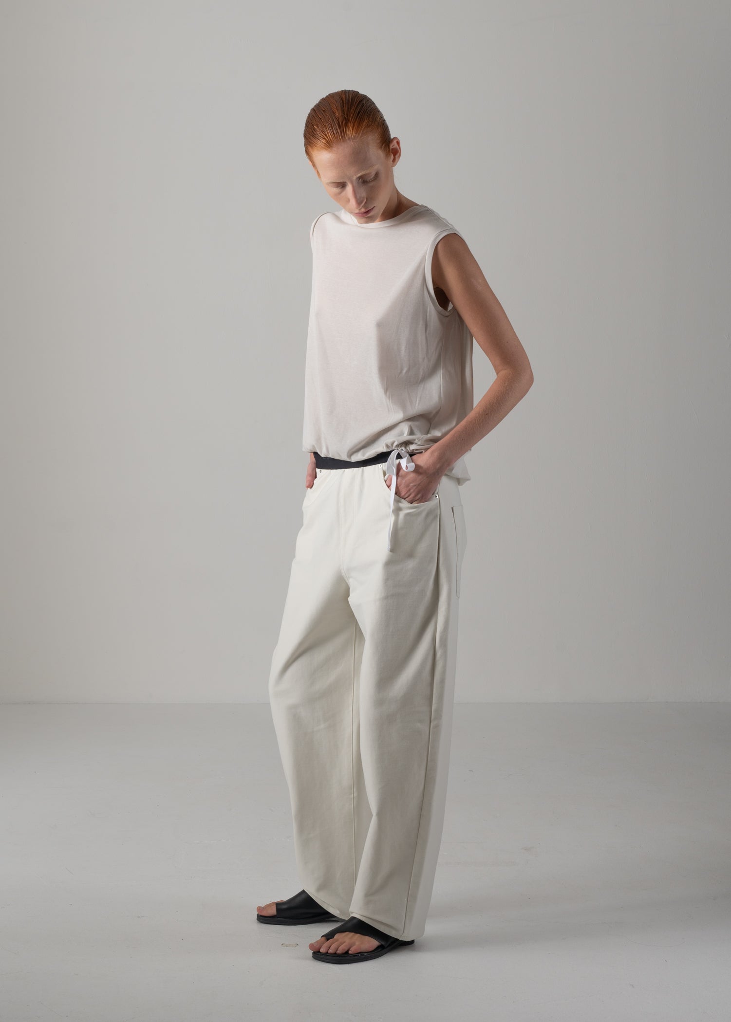 COGTHEBIGSMOKE | NELLY SLEEVELESS TOP 14101-236-1425-1