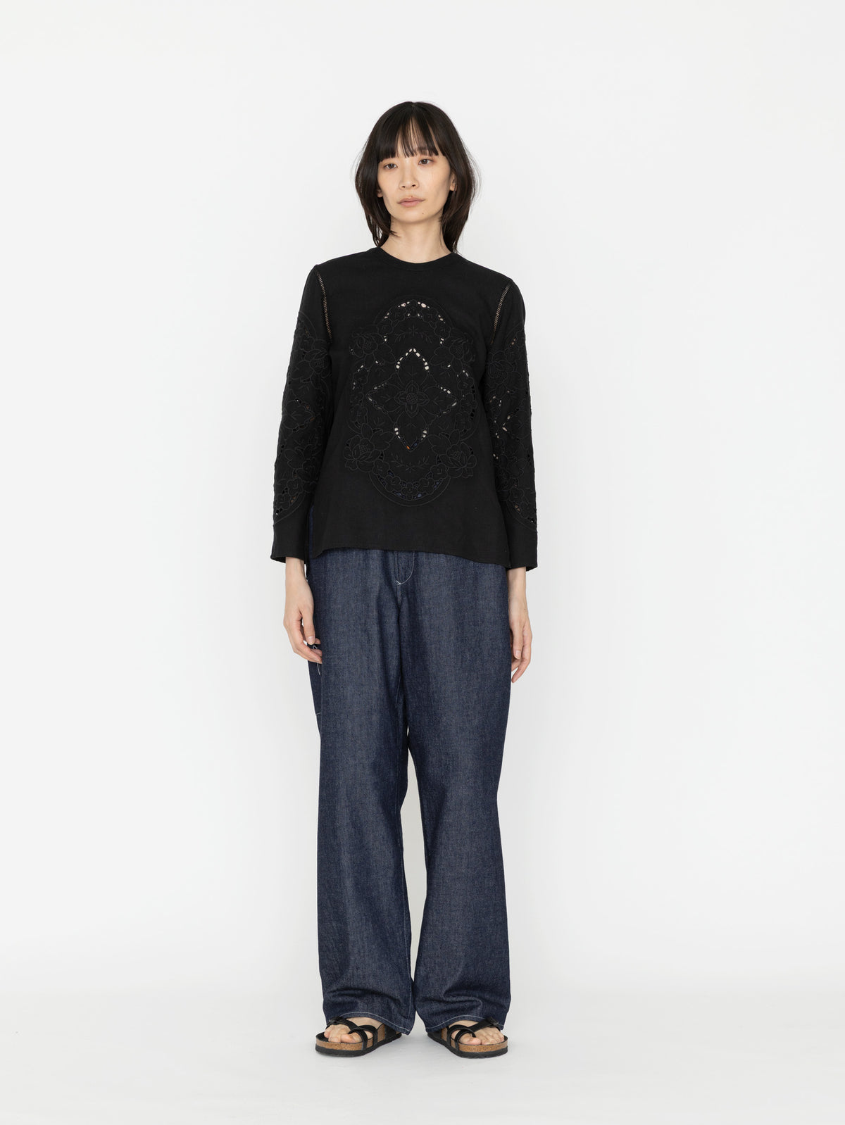 VIOLETTE ROOM | EMBROIDERY TOPS VR241141