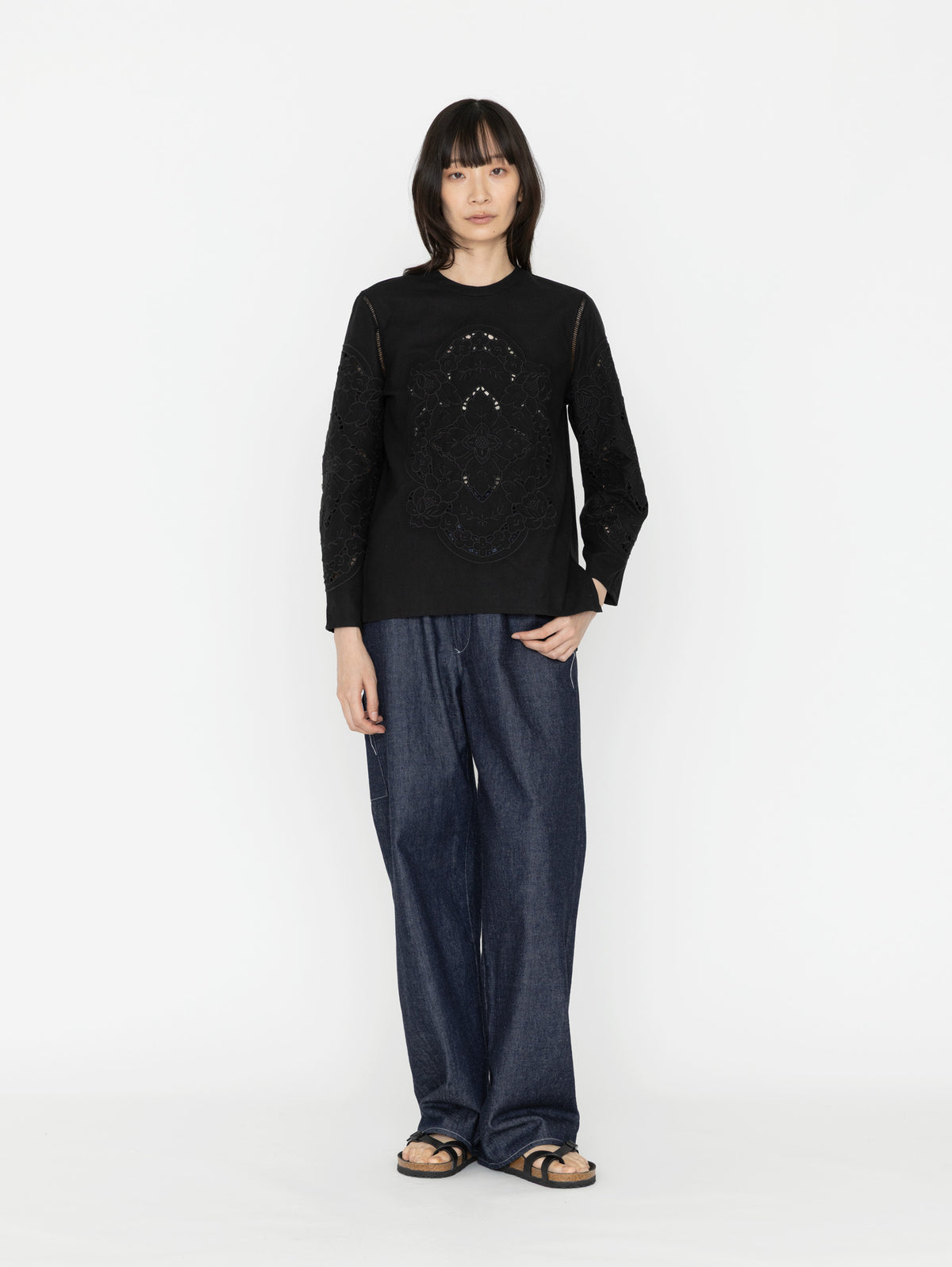VIOLETTE ROOM | EMBROIDERY TOPS VR241141