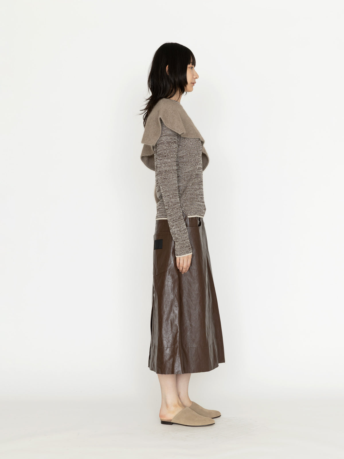 enrica | チャイニーズラクーン混片袖スリーブマフラー KNIT296