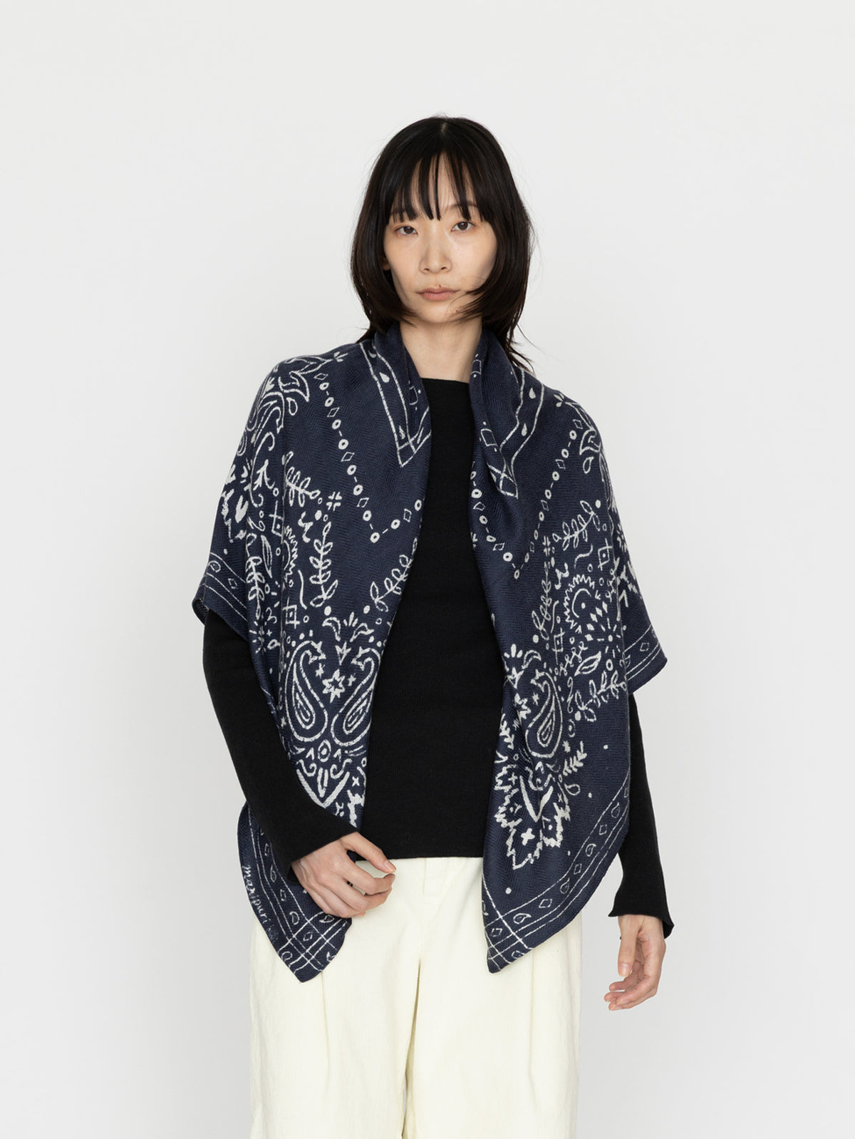 manipuri | ＜別注 "ウールシルク"ストールヘリンボーン織＞メドウバンダナ NAVY×WHITE 0163333080