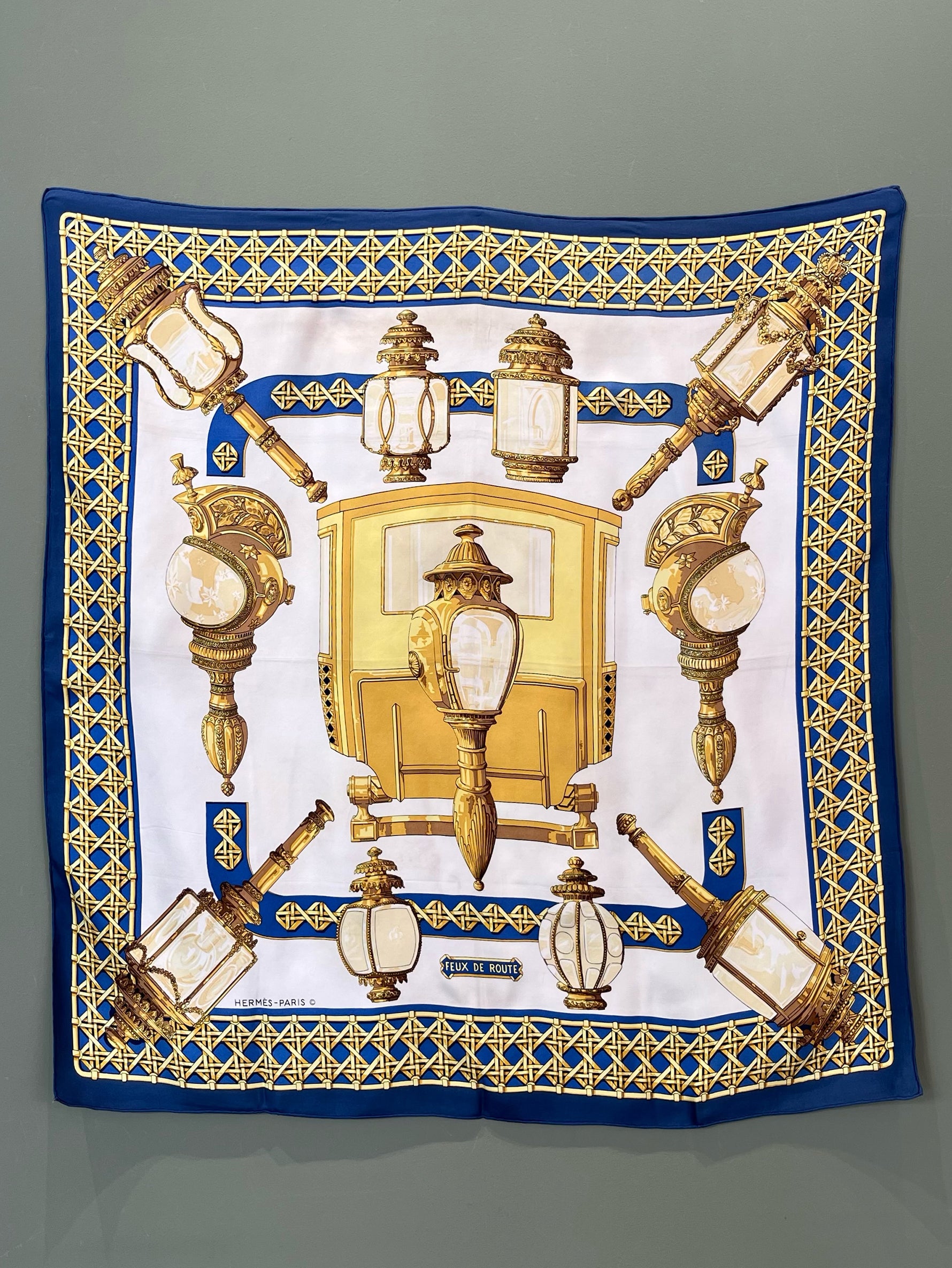 VINTAGE HERMES｜スカーフ  FEUX DE ROUTE カレ90